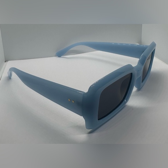 Retro Chic Blue Rectangle Sunglasses - UV400 Protection - Trendy Fashion Shades main image 12